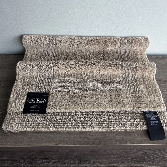 Lauren Ralph Lauren Other - Gorgeous RALPH LAUREN Bath Rug Mat Reversible 100% COTTON Beige Tan